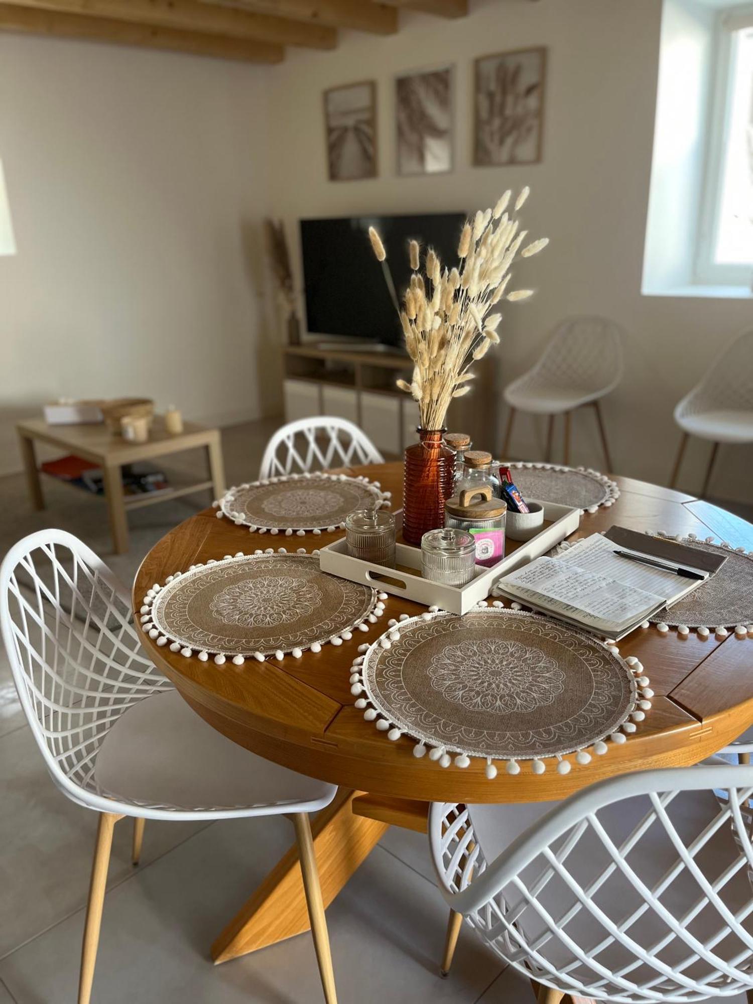 Vila Maison 6 Couchages Entierement Renovee Feurs Exteriér fotografie