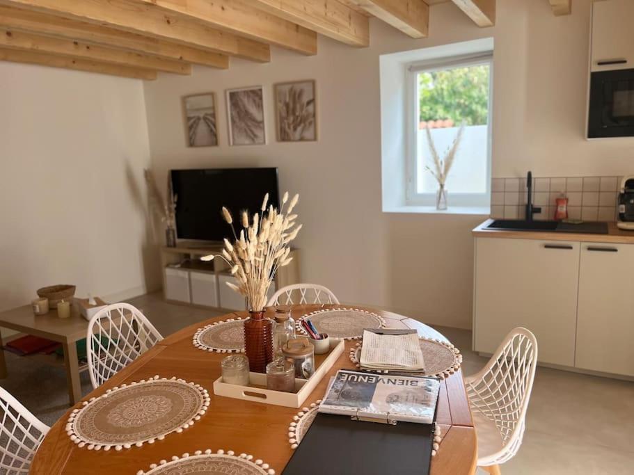 Vila Maison 6 Couchages Entierement Renovee Feurs Exteriér fotografie